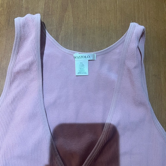 Ribbed V neck tank - Picture 2 of 7